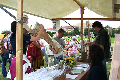 Johannstädter Elbefest 2008/an unserem Verlagsstand